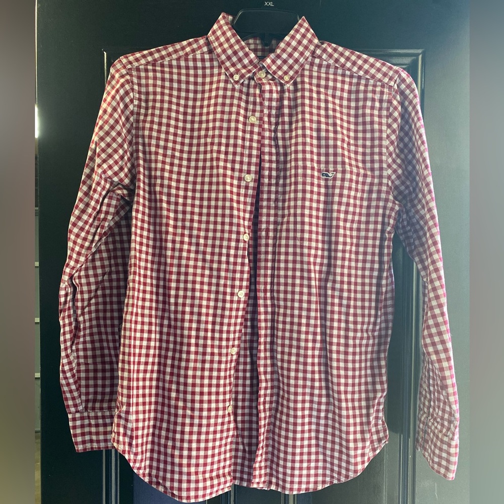 Vineyard Vines classic fit 100% cotton button down shirt